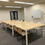 ファーストビル8階会議室